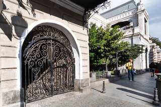 Отель Memoir Hotel Тбилиси-0
